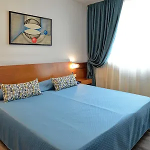 Krystal בוסולנגו
